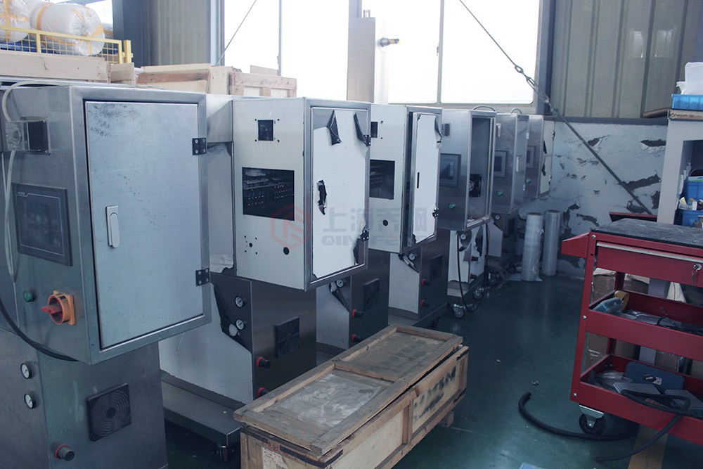 國內(nèi)小型噴霧干燥機(jī)一般多少錢一臺(tái)